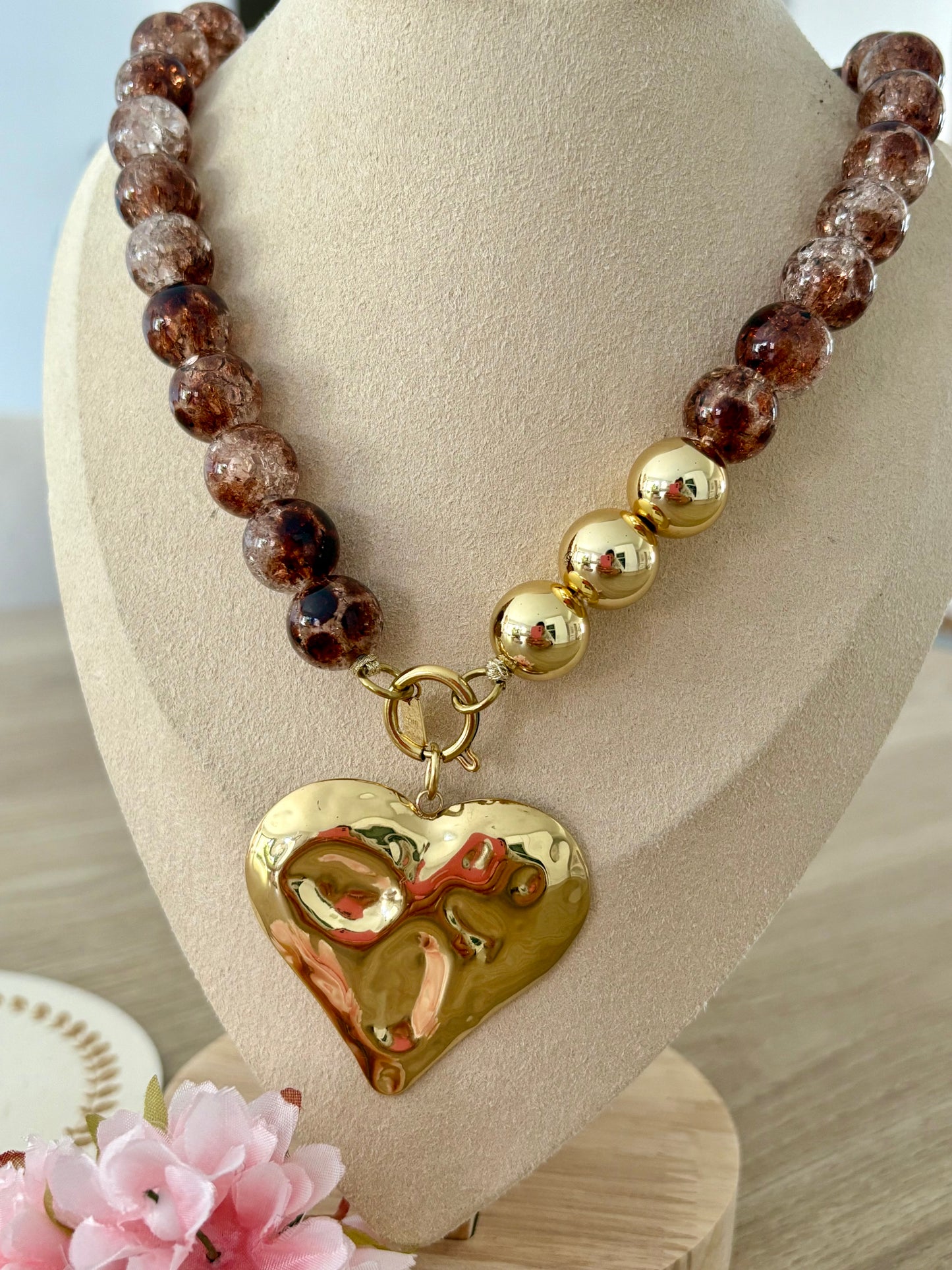 Collier coeur perles marron