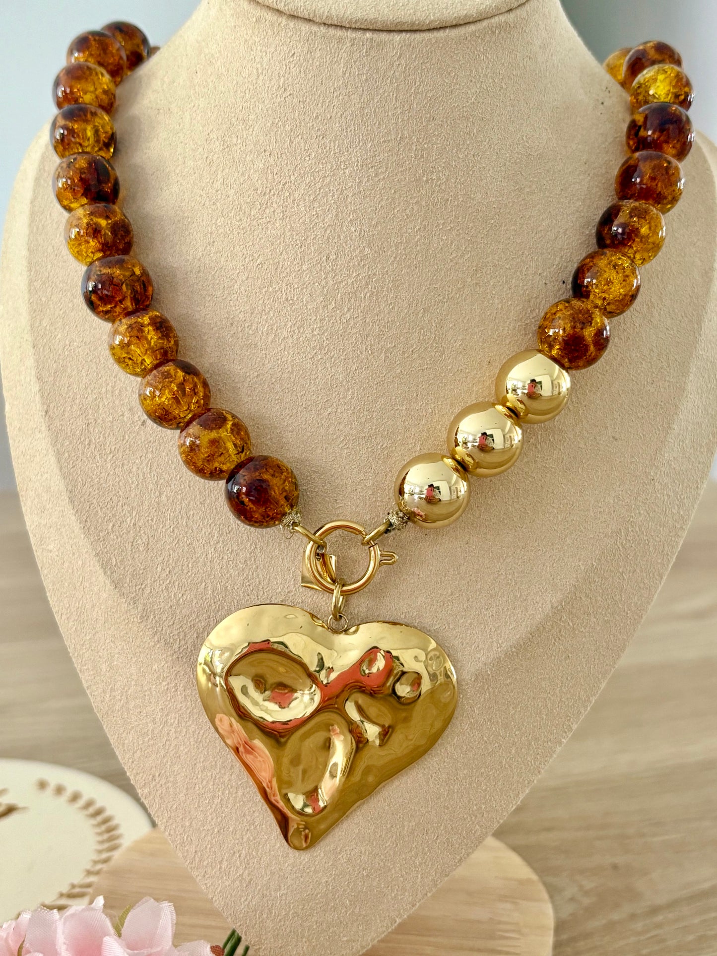 Collier coeur perles ambrées