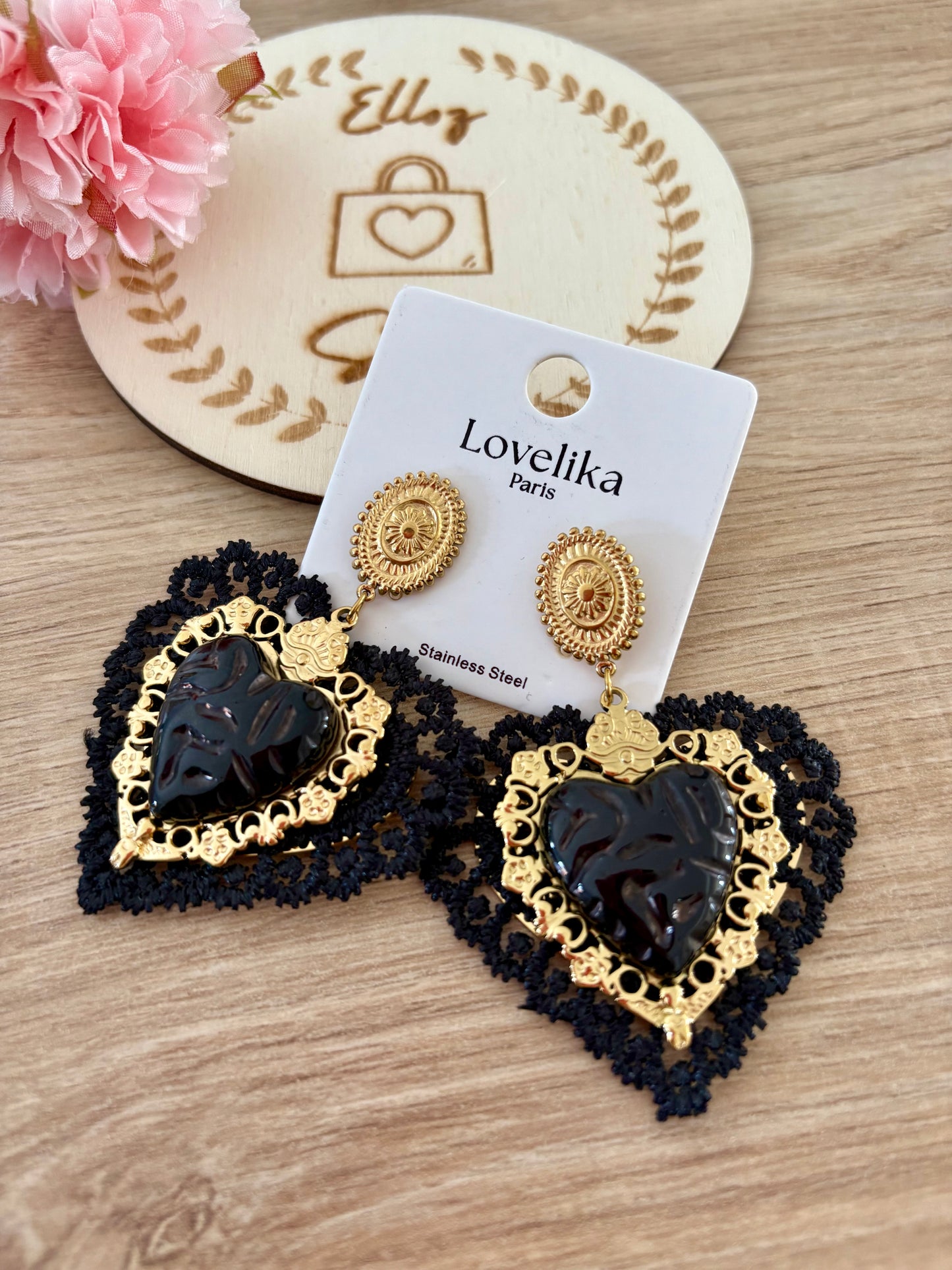 Boucles d’oreilles cœurs dentelle noire