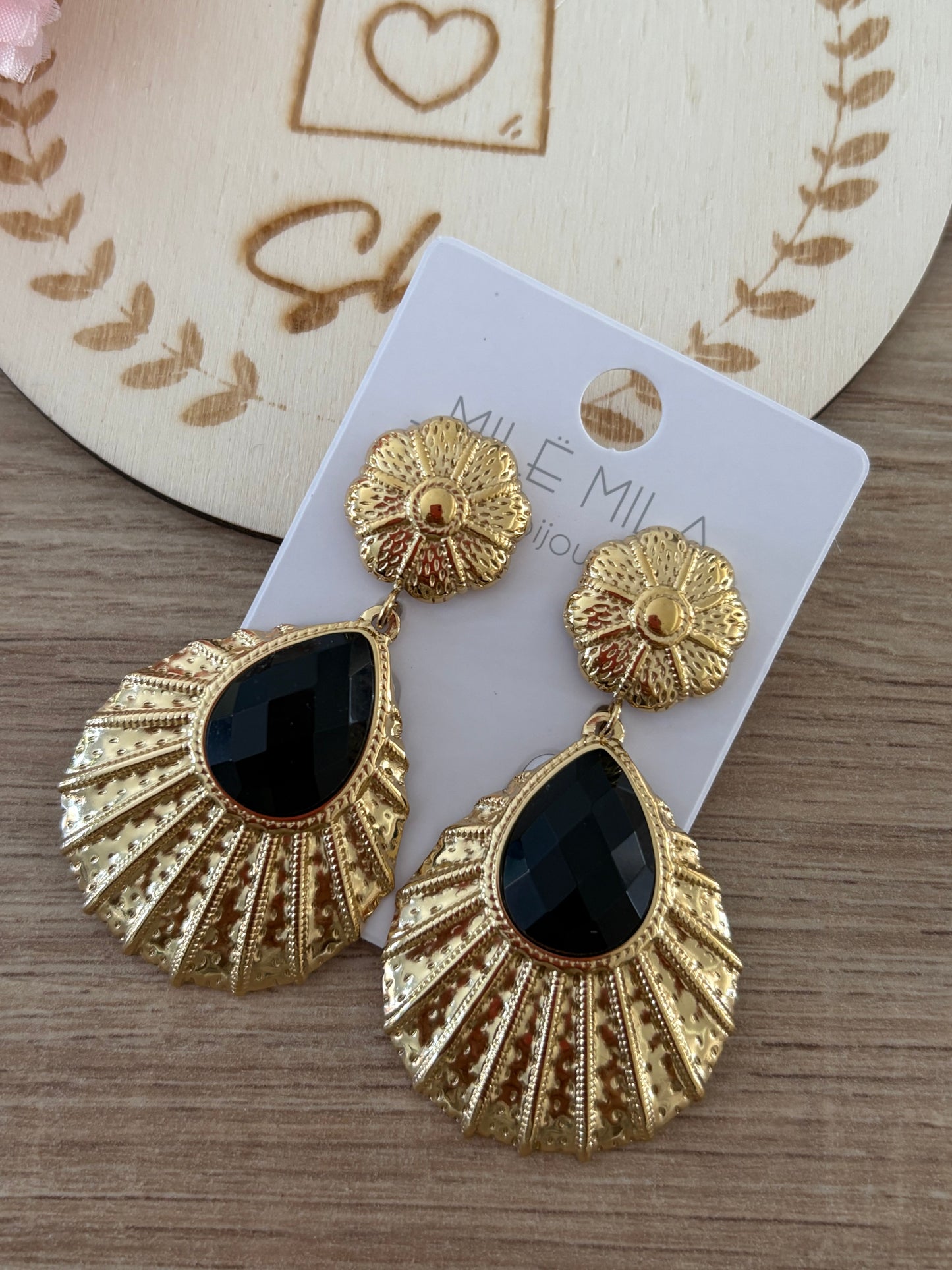 Boucles d’oreilles pendantes pierre noire