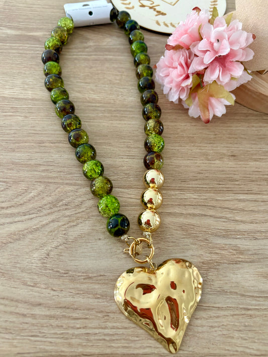 Collier coeur perles vertes