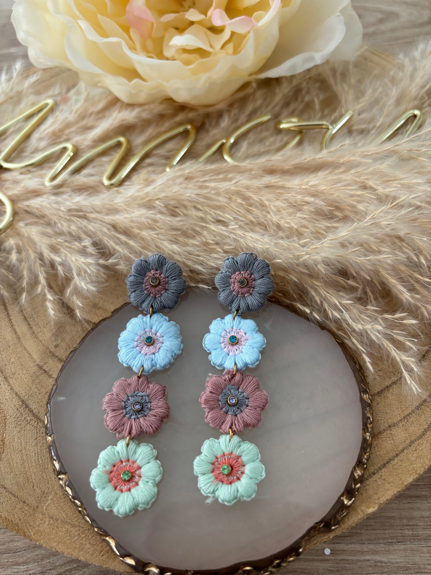 Boucles d’oreilles fleurs pendantes