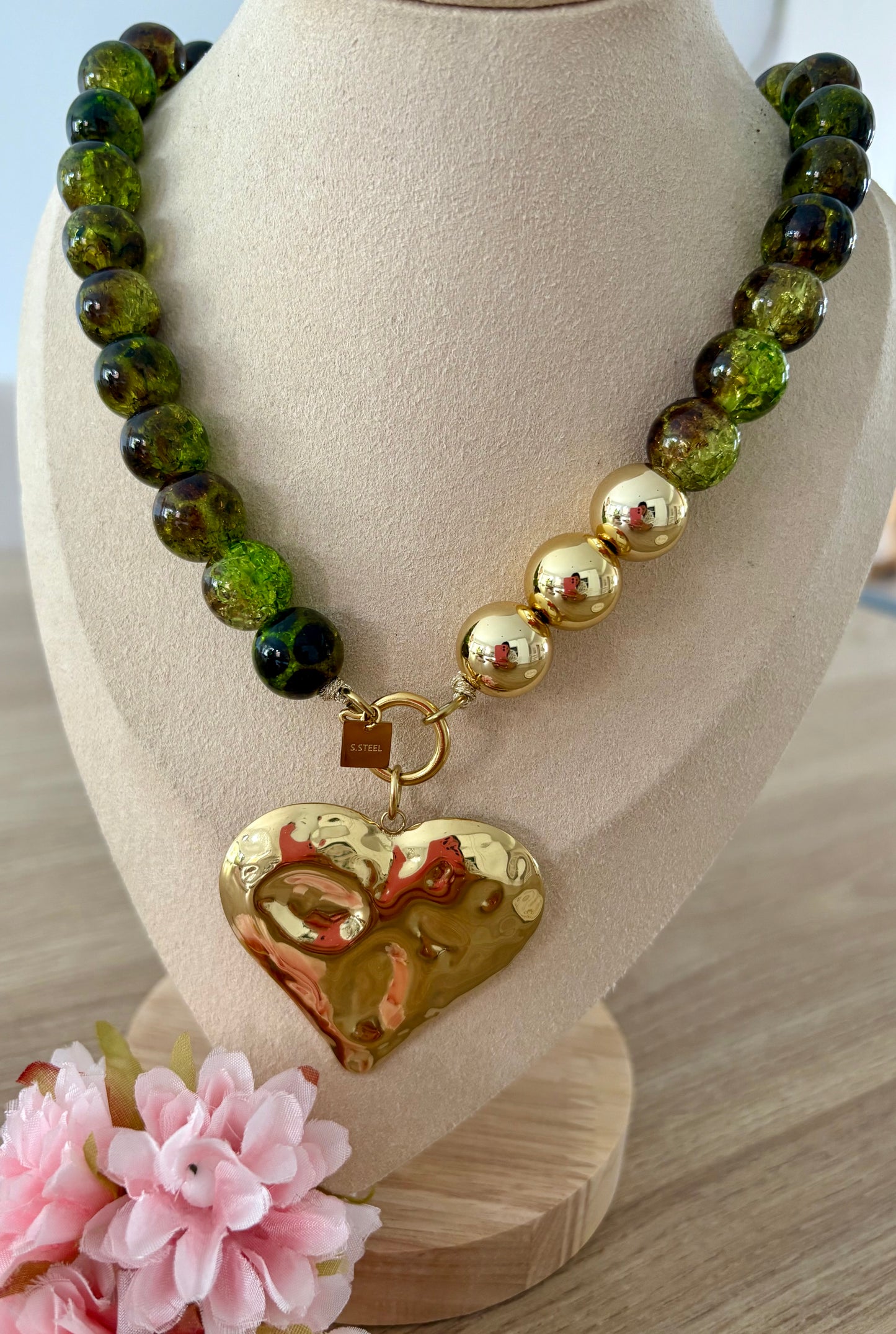 Collier coeur perles vertes